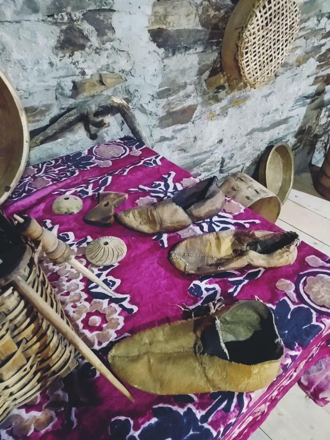 梅斯蒂亚Raul Lushnu Darbaz住宿加早餐旅馆 外观 照片